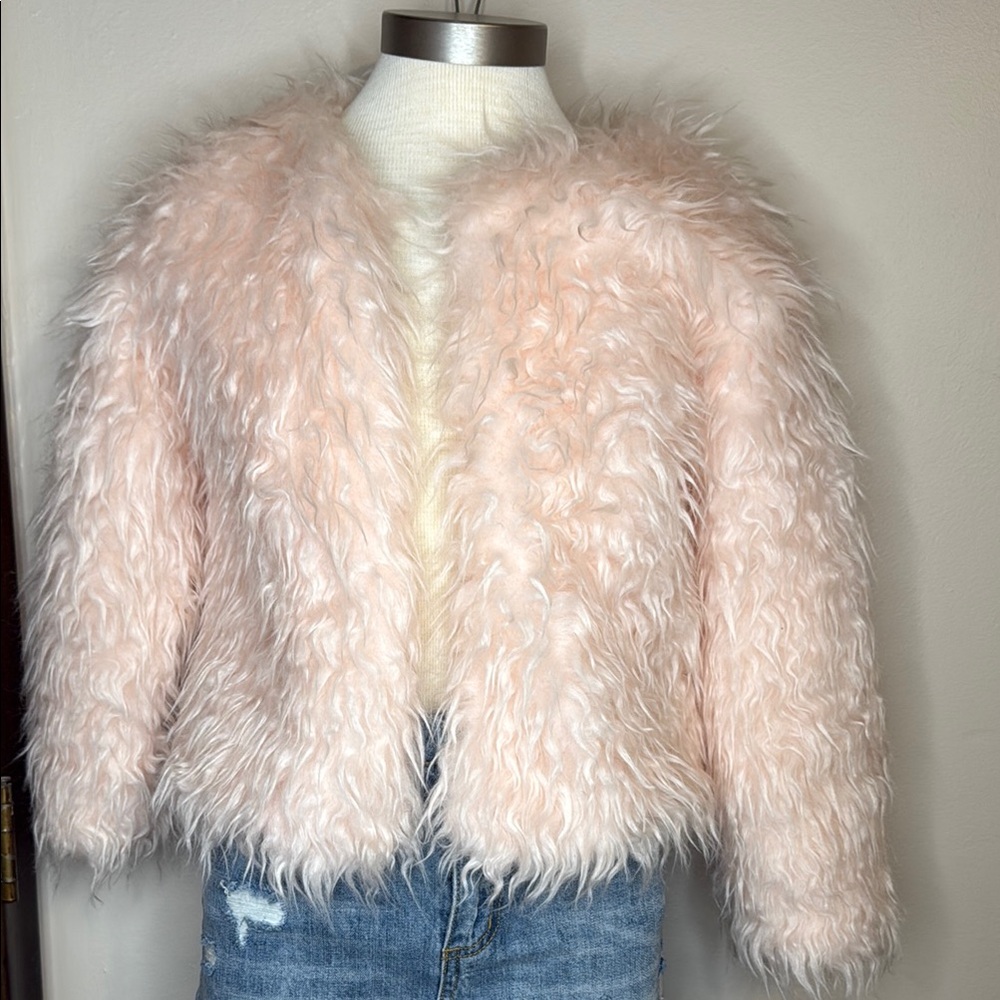 Elegant Light Pink Faux Fur Jacket